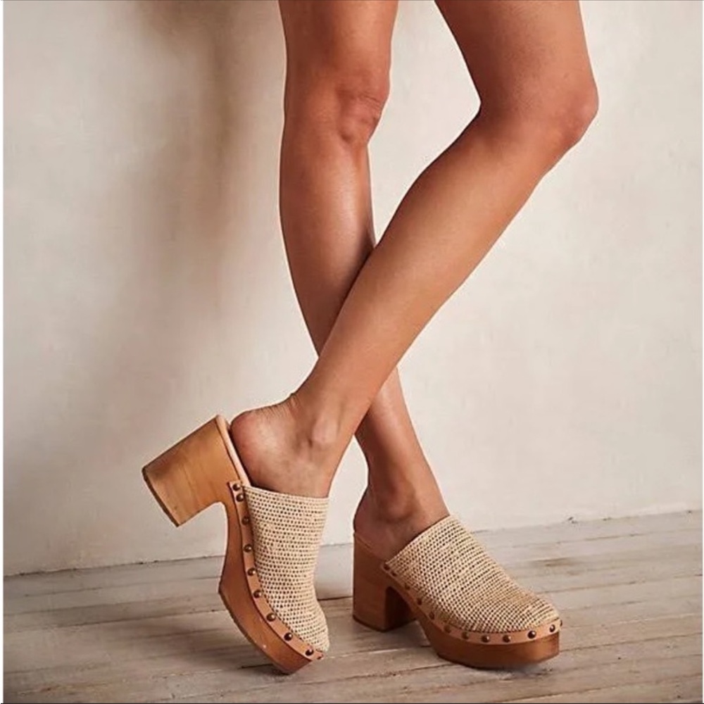 NWT Free People Claudia Crochet Clog In Natural